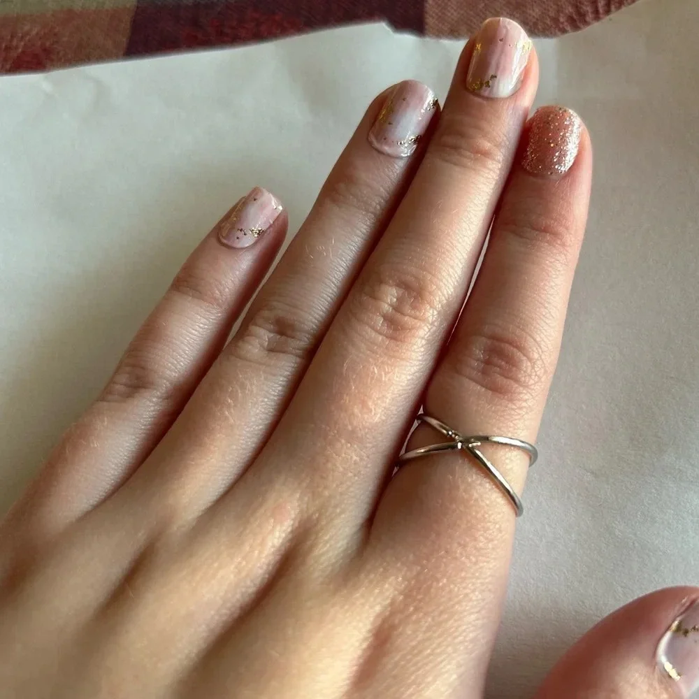 3/$20 Classic Silver Tone Thin Crossed X Loop Shaped Ring